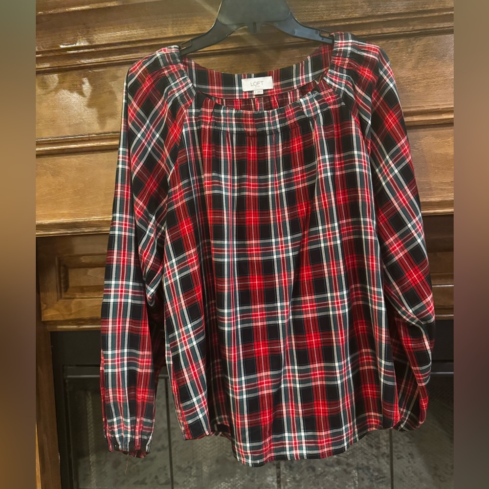 LOFT Women's Red and Black Plaid Blouse